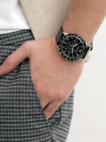 Emporio Armani Ανδρικό Ρολόι 43mm Χρονογράφος Μπαταρίας με Μαύρο Δερμάτινο Λουράκι - Image 2