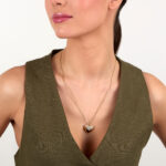 Γυναικείο κολιέ KARL LAGERFELD PAVE AMOUR χρυσού χρώματος  και λογότυπο(50+5cm).  SKU KLBJW01 - Image 6